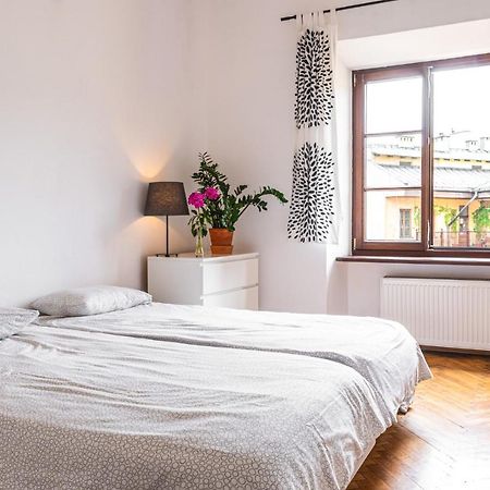 Family Apartament Cracovie Extérieur photo