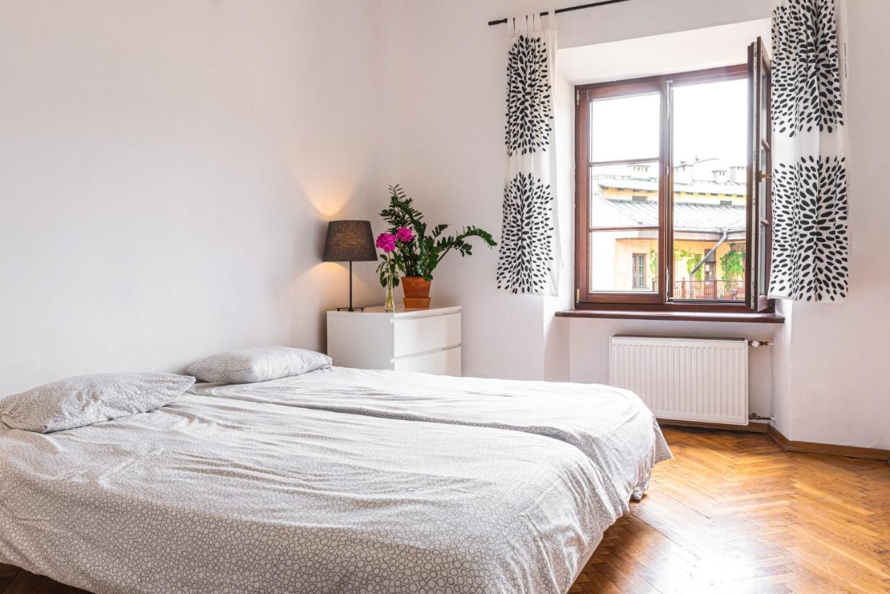 Family Apartament Cracovie Extérieur photo